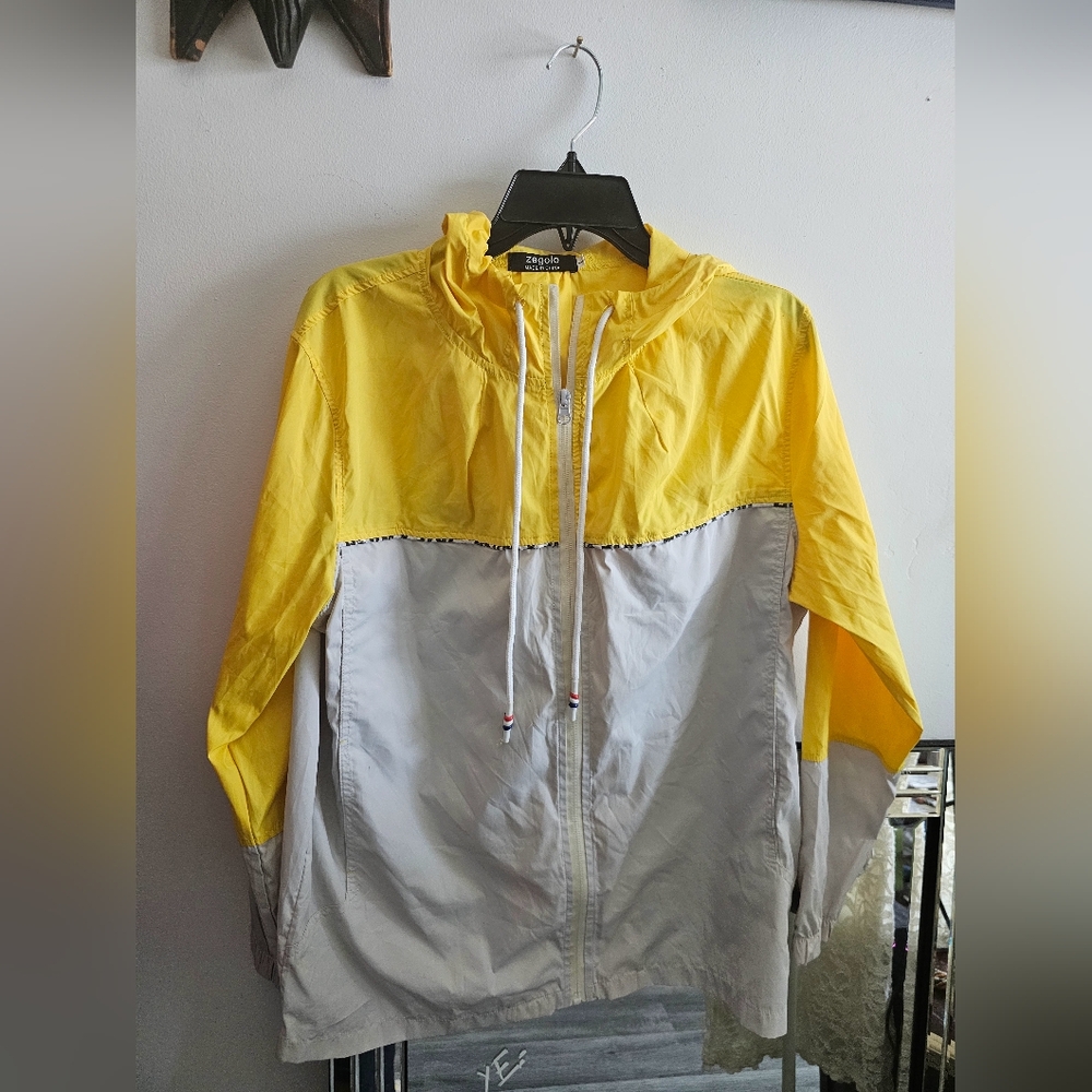 Zegolo Womens large colorblock yellow and light grey windbreaker pullover